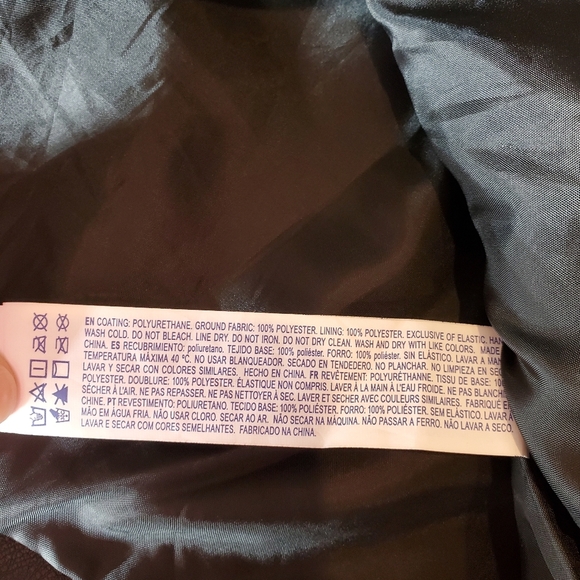 Forever 21 Black Vegan Leather Girls Mini Skirt Size 9/10 NWOT - Picture 6 of 12